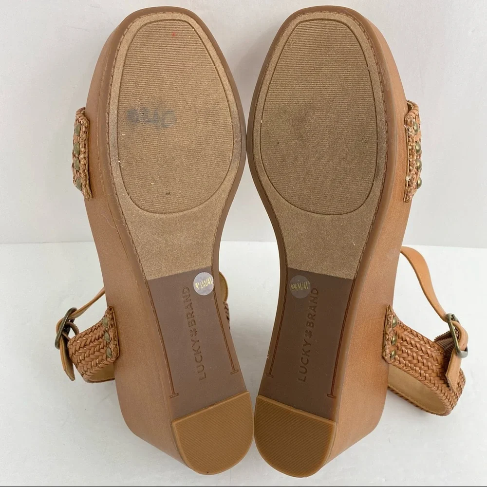 Lucky Brand Zyler Sz 9.5 Women’s Tan Macaroon Weevel Weave Woven Wedge Sandals
